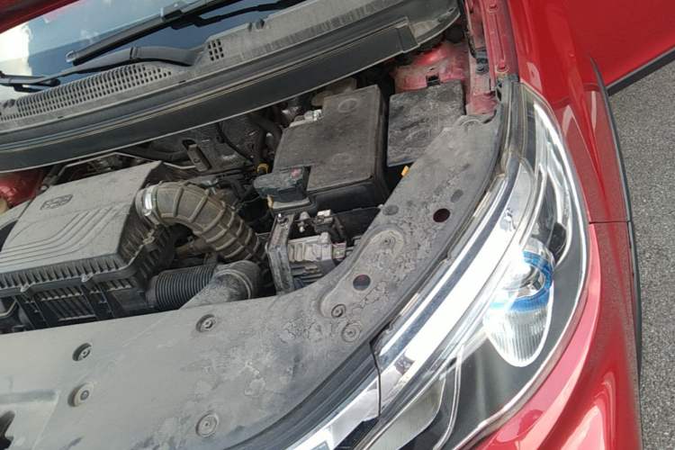 Used Geely Auto Vision X3 2020 1.5L CVT Elite Edition Engine Bay Left