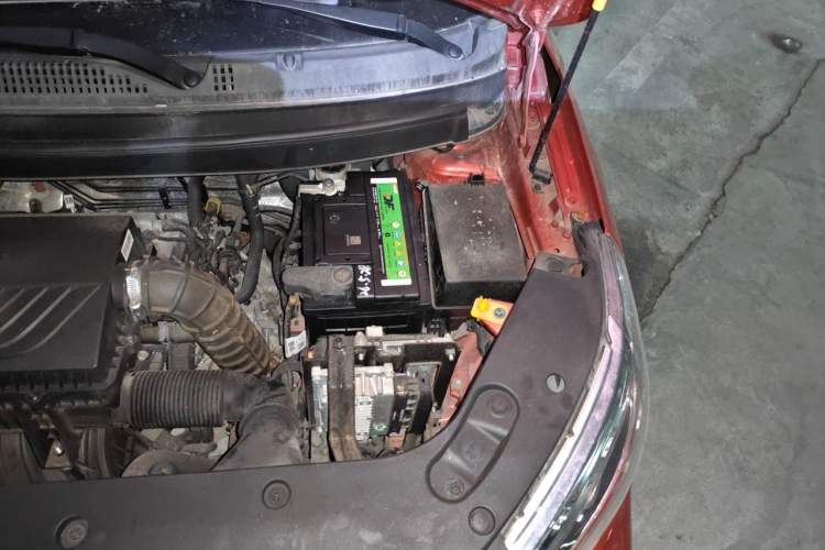 Used Geely Auto Vision X3 2020 1.5L CVT Elite Edition Engine Bay Left