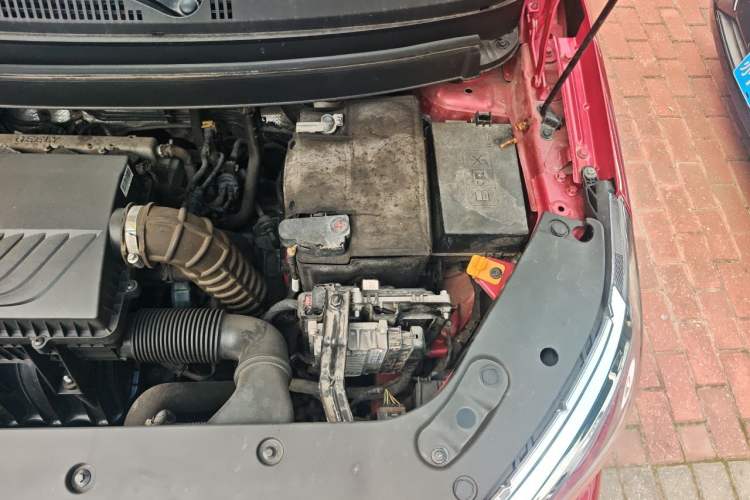 Used Geely Auto Vision X3 2020 1.5L CVT Luxury Model Engine Bay Left