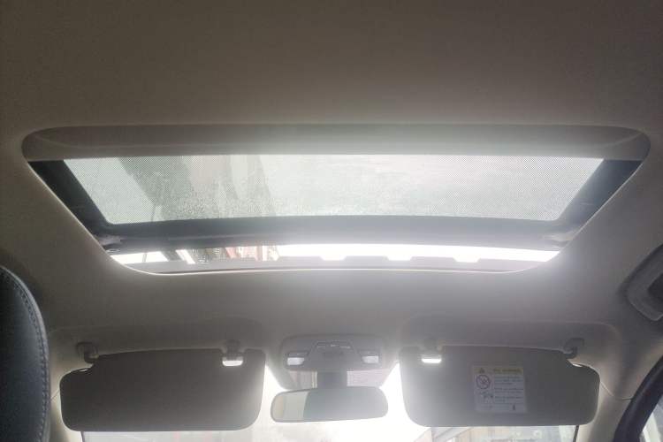Used Geely Auto Vision X3 2020 1.5L CVT Luxury Model Headliner