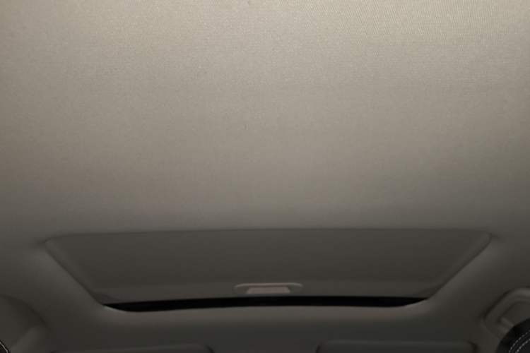 Used Geely Auto Vision X3 2020 1.5L CVT Luxury Model Headliner