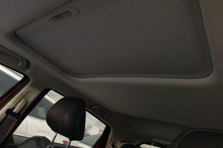 Used Geely Auto Vision X3 2020 1.5L CVT Luxury Model Headliner