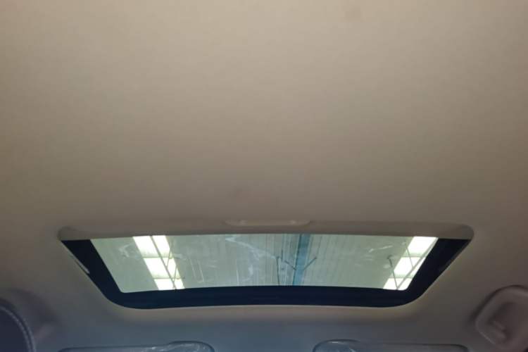 Used Geely Auto Vision X3 2020 1.5L CVT Luxury Model Headliner