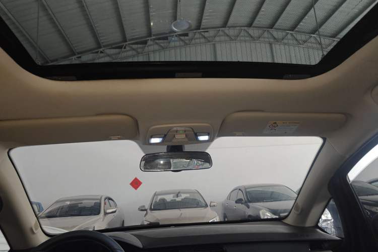 Used Geely Auto Vision X3 2020 1.5L Manual Luxury Edition Headliner