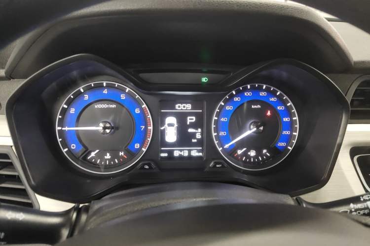 Used Geely Auto Vision X3 2020 1.5L CVT Elite Edition Instrument Cluster