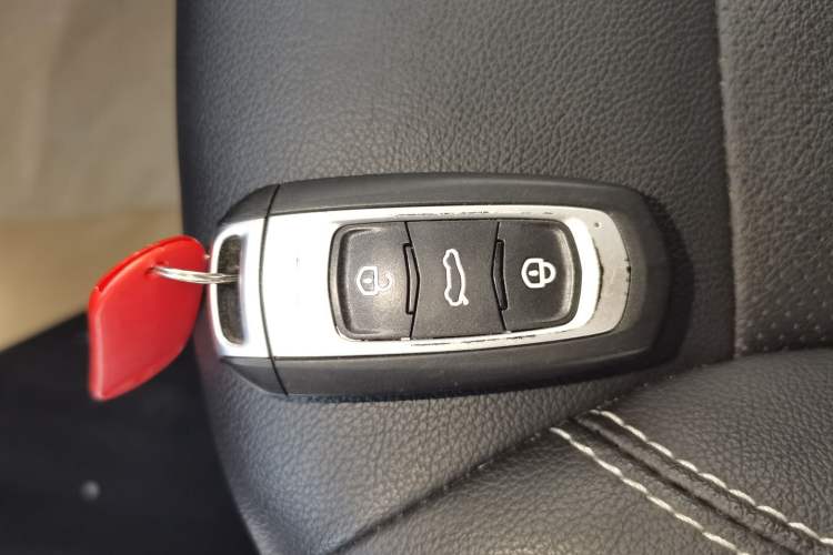Used Geely Auto Vision X3 2020 1.5L CVT Luxury Model Interior 1