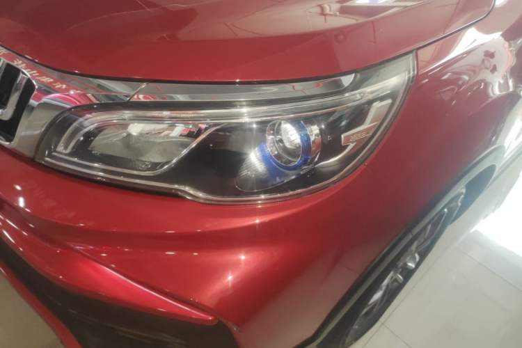 Used Geely Auto Vision X3 2020 1.5L CVT Luxury Model Left Front Headlight