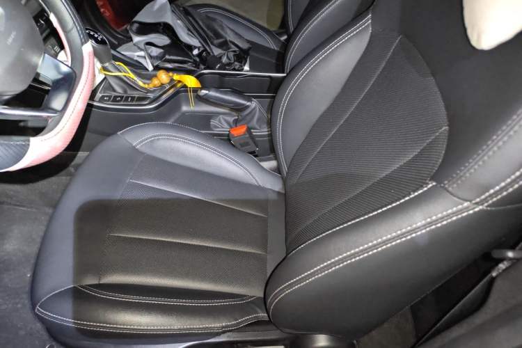 Used Geely Auto Vision X3 2020 1.5L CVT Elite Edition Left Front Seat