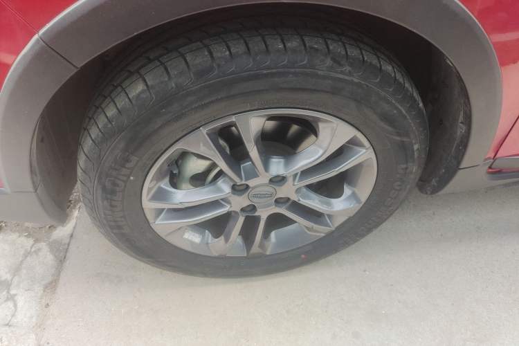 Used Geely Auto Vision X3 2020 1.5L CVT Luxury Model Left Front Wheel Hub