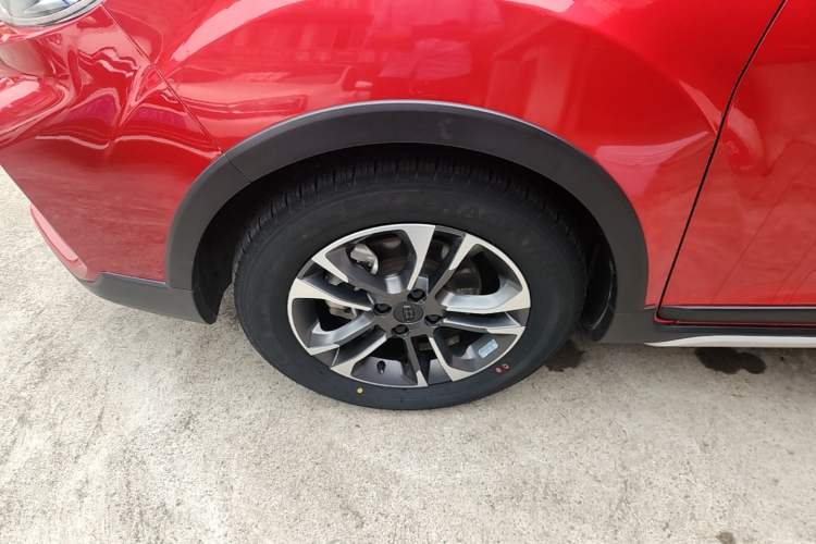 Used Geely Auto Vision X3 2020 1.5L CVT Luxury Model Left Front Wheel Hub