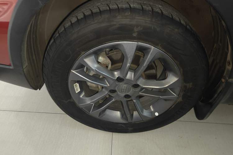 Used Geely Auto Vision X3 2020 1.5L Manual Luxury Edition Left Front Wheel Hub