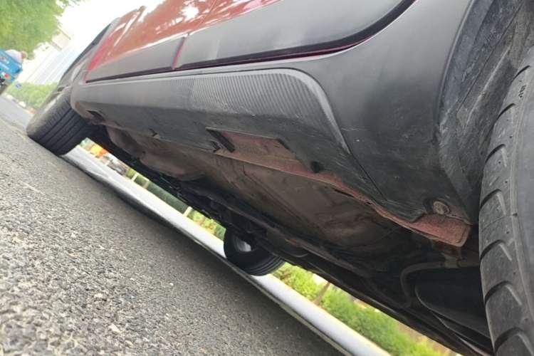 Used Geely Auto Vision X3 2020 1.5L CVT Luxury Model Left Side Sill
