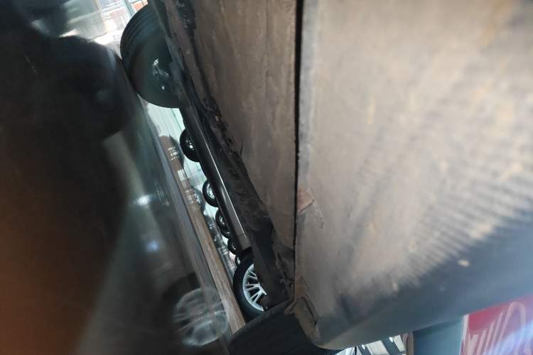 Used Geely Auto Vision X3 2020 1.5L Manual Elite Edition Left Side Sill