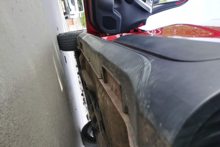 Used Geely Auto Vision X3 2020 1.5L CVT Luxury Model Left Side Sill