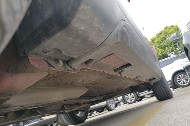 Used Geely Auto Vision X3 2020 1.5L CVT Elite Edition Left Side Sill