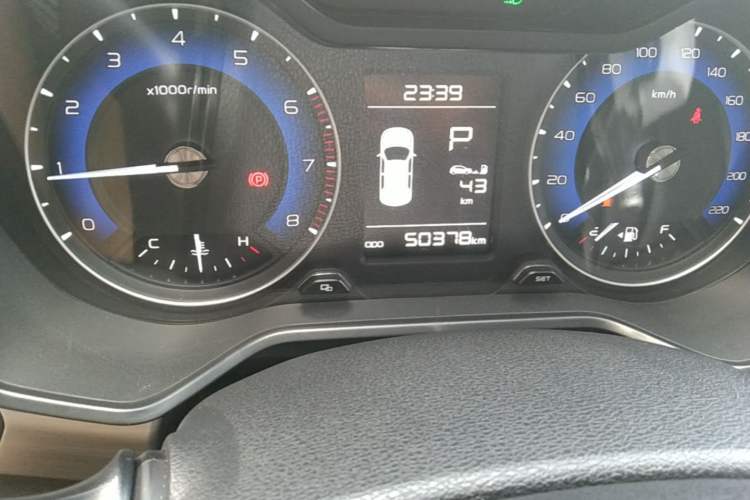 Used Geely Auto Vision X3 2020 1.5L CVT Elite Edition Odometer Close Up