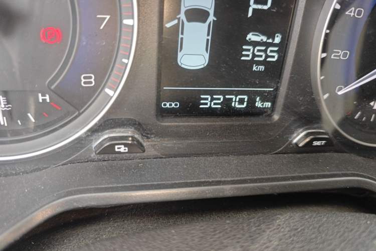 Used Geely Auto Vision X3 2020 1.5L CVT Luxury Model Odometer Close Up