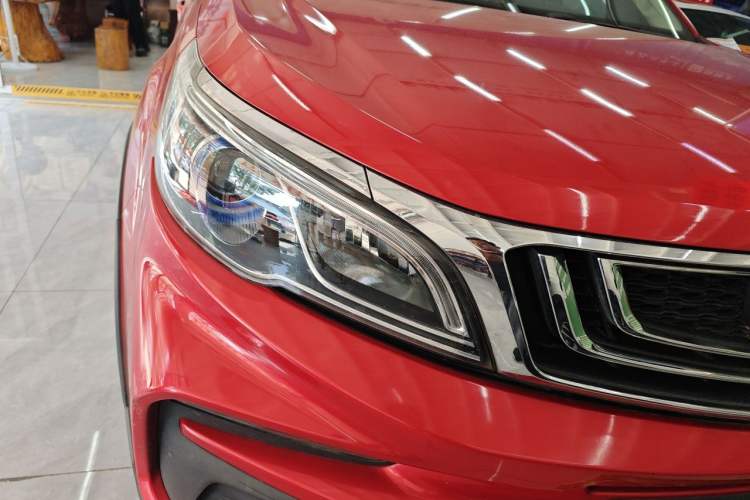 Used Geely Auto Vision X3 2020 1.5L CVT Luxury Model Right Front Headlight