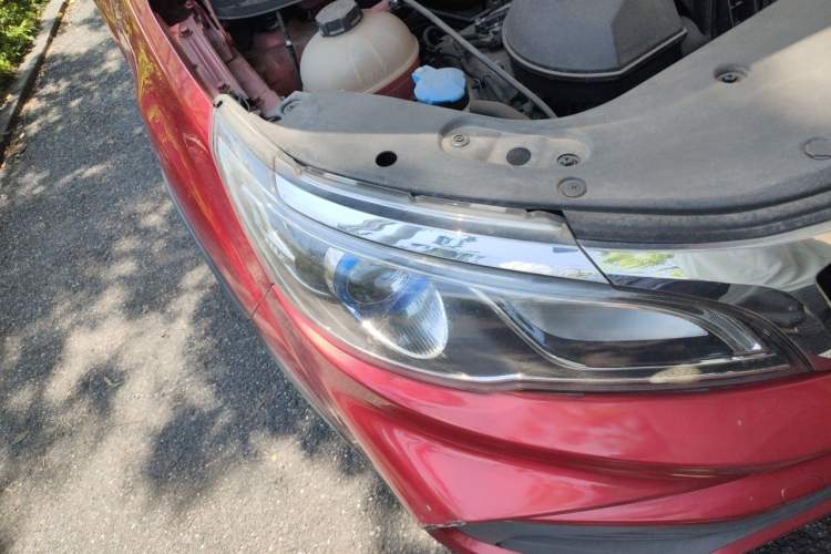 Used Geely Auto Vision X3 2020 1.5L CVT Elite Edition Right Front Headlight