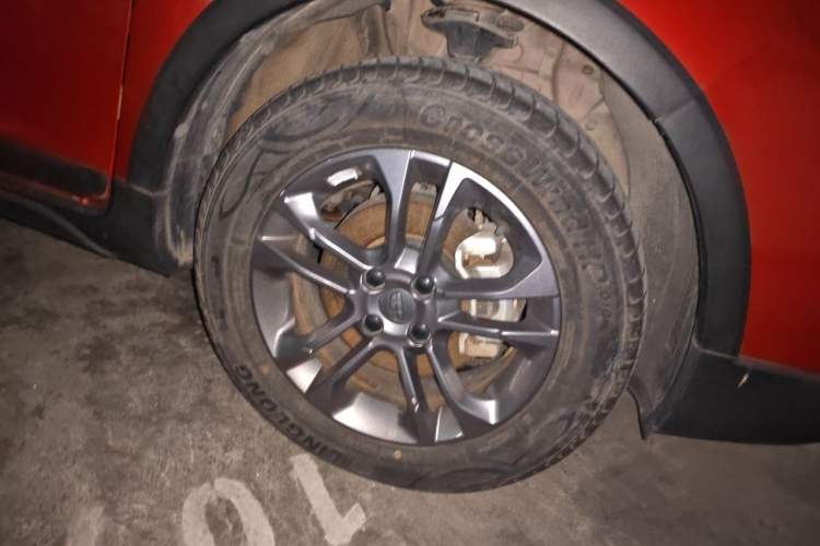 Used Geely Auto Vision X3 2020 1.5L CVT Elite Edition Right Front Wheel Hub