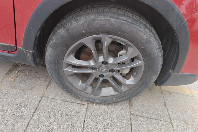 Used Geely Auto Vision X3 2020 1.5L CVT Luxury Model Right Front Wheel Hub