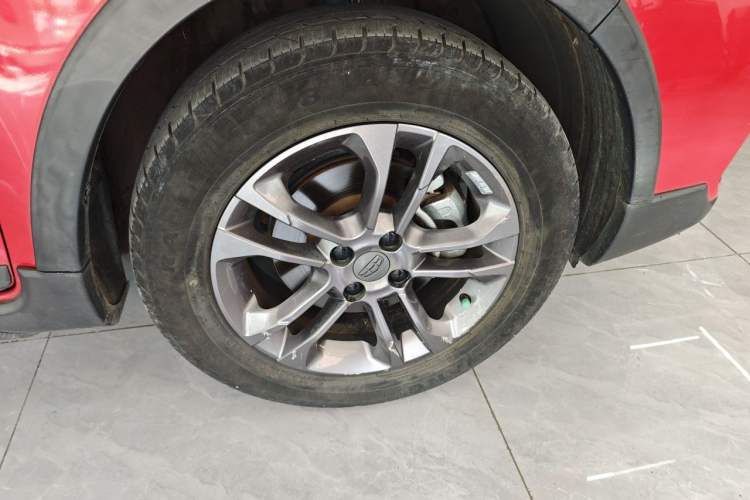 Used Geely Auto Vision X3 2020 1.5L CVT Luxury Model Right Front Wheel Hub