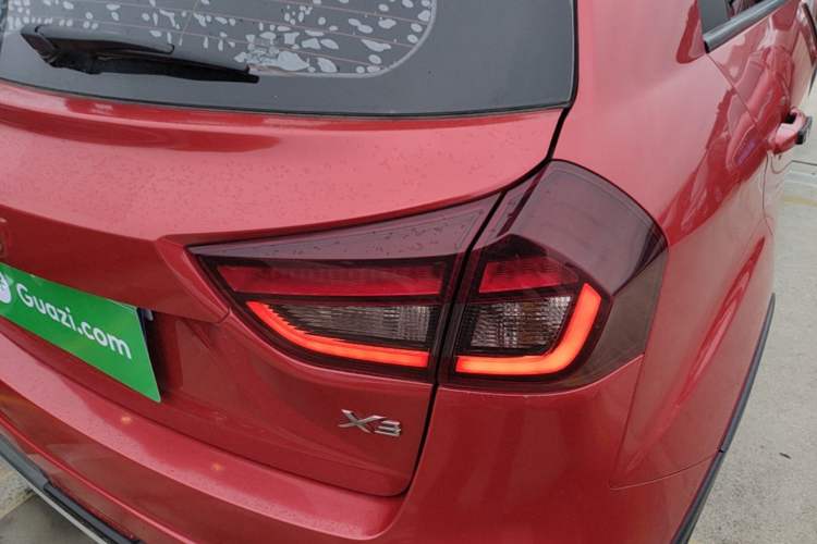 Used Geely Auto Vision X3 2020 1.5L CVT Elite Edition Right Rear Taillight