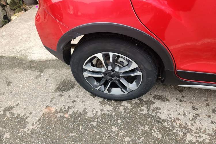 Used Geely Auto Vision X3 2020 1.5L CVT Luxury Model Right Rear Wheel Hub
