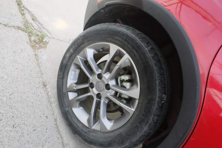 Used Geely Auto Vision X3 2020 1.5L CVT Luxury Model Right Rear Wheel Hub
