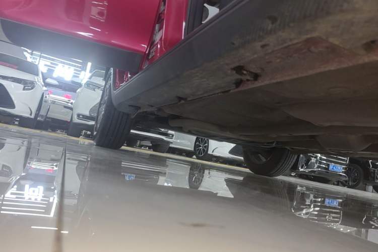 Used Geely Auto Vision X3 2020 1.5L CVT Luxury Model Right Side Sill