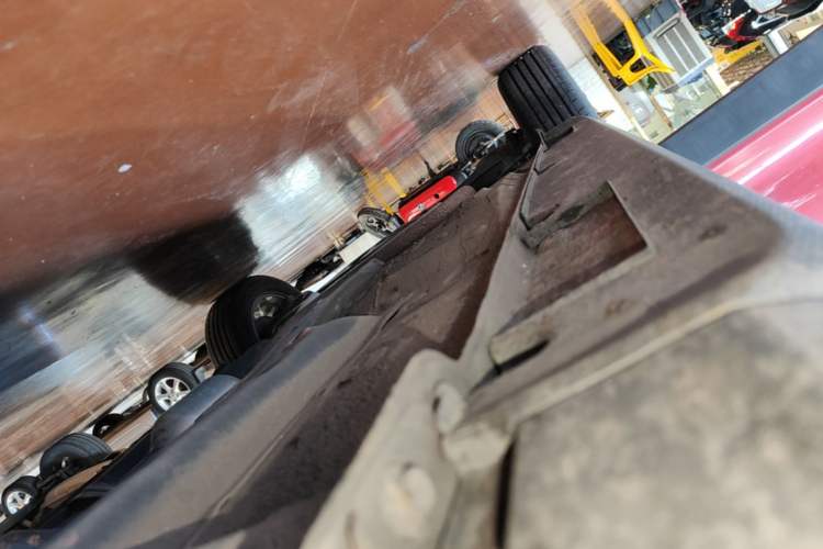 Used Geely Auto Vision X3 2020 1.5L CVT Luxury Model Right Side Sill