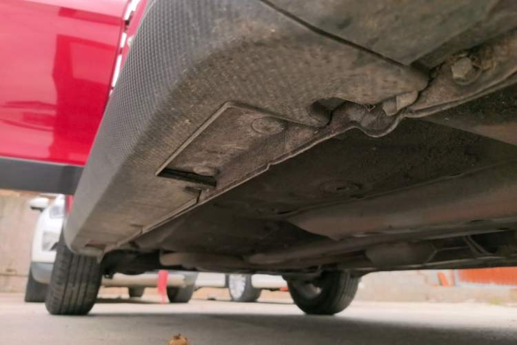 Used Geely Auto Vision X3 2020 1.5L CVT Luxury Model Right Side Sill