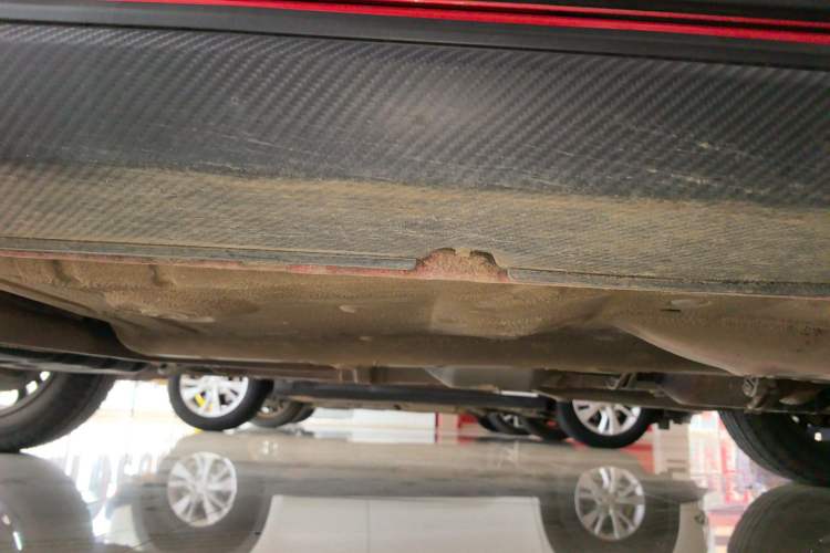 Used Geely Auto Vision X3 2020 1.5L CVT Elite Edition Right Side Sill