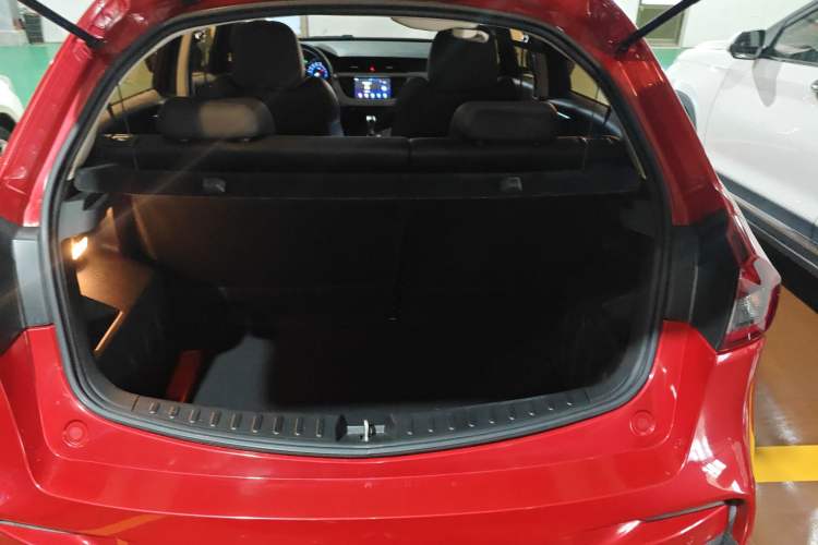 Used Geely Auto Vision X3 2020 1.5L Manual Elite Edition Trunk