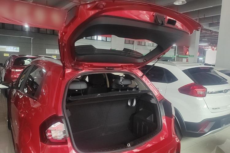 Used Geely Auto Vision X3 2020 1.5L CVT Luxury Model Trunk