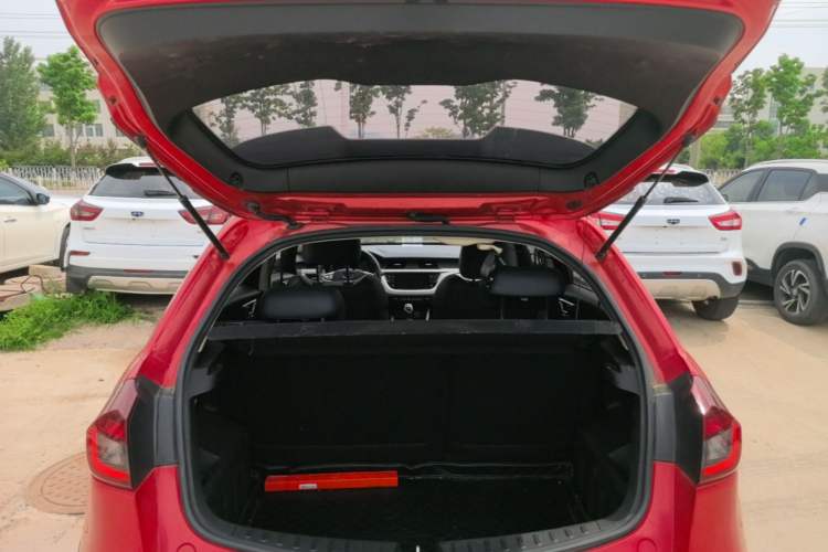 Used Geely Auto Vision X3 2020 1.5L CVT Luxury Model Trunk