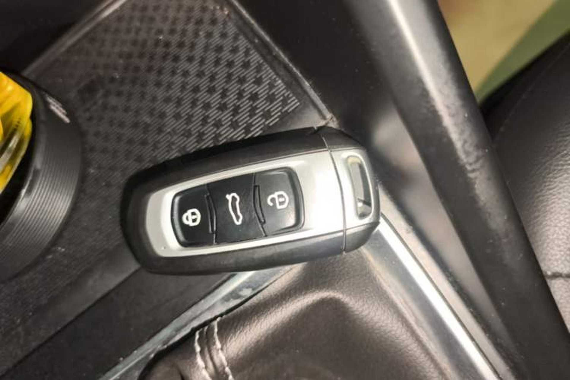 Used Geely Auto Vision X3 2020 1.5L CVT Luxury Model Vehicle Key