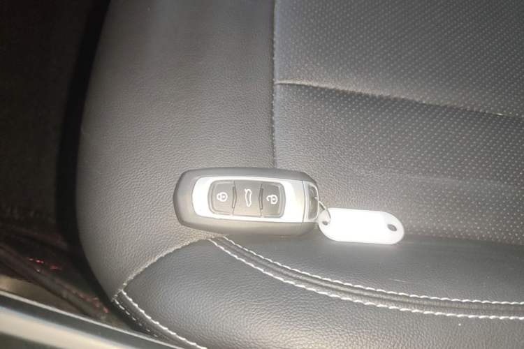 Used Geely Auto Vision X3 2020 1.5L CVT Luxury Model Vehicle Key