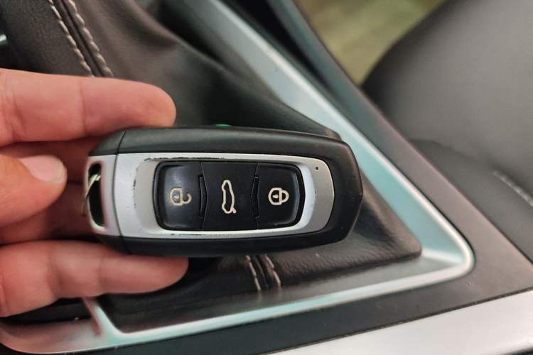 Used Geely Auto Vision X3 2020 1.5L CVT Luxury Model Vehicle Key