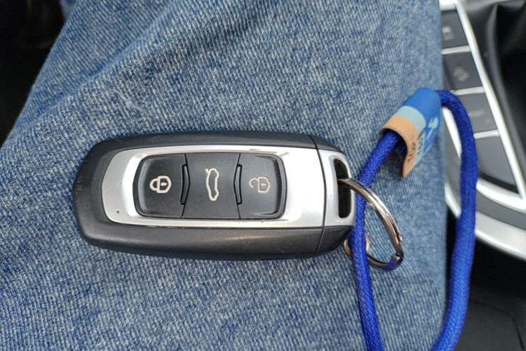 Used Geely Auto Vision X3 2020 1.5L CVT Elite Edition Vehicle Key