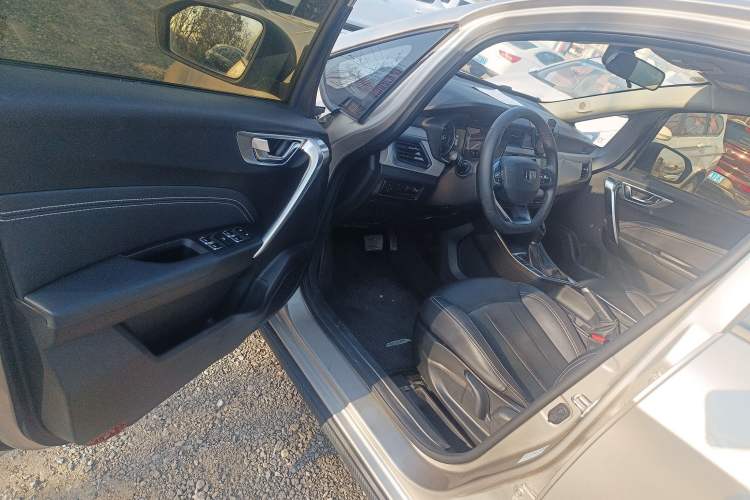 Used Geely Auto Vision X3 2020 1.5L CVT Luxury Model Interior 2