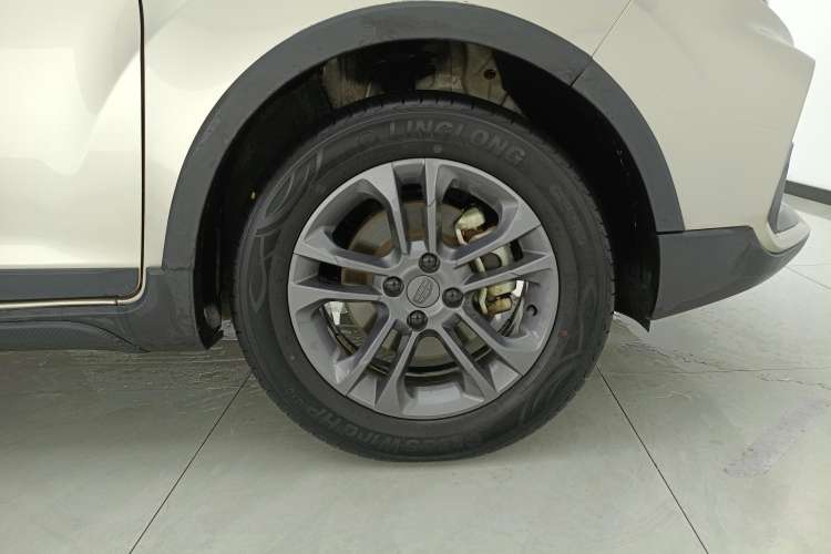 Used Geely Auto Vision X3 2020 1.5L CVT Luxury Model Right Front Wheel Hub