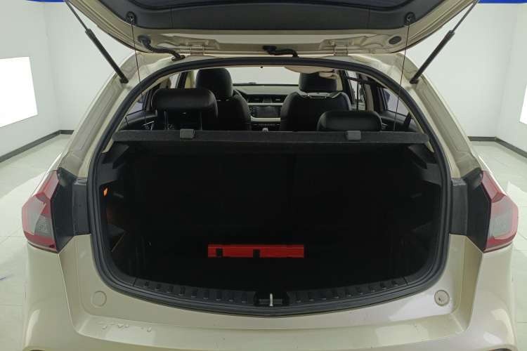 Used Geely Auto Vision X3 2020 1.5L CVT Luxury Model Trunk