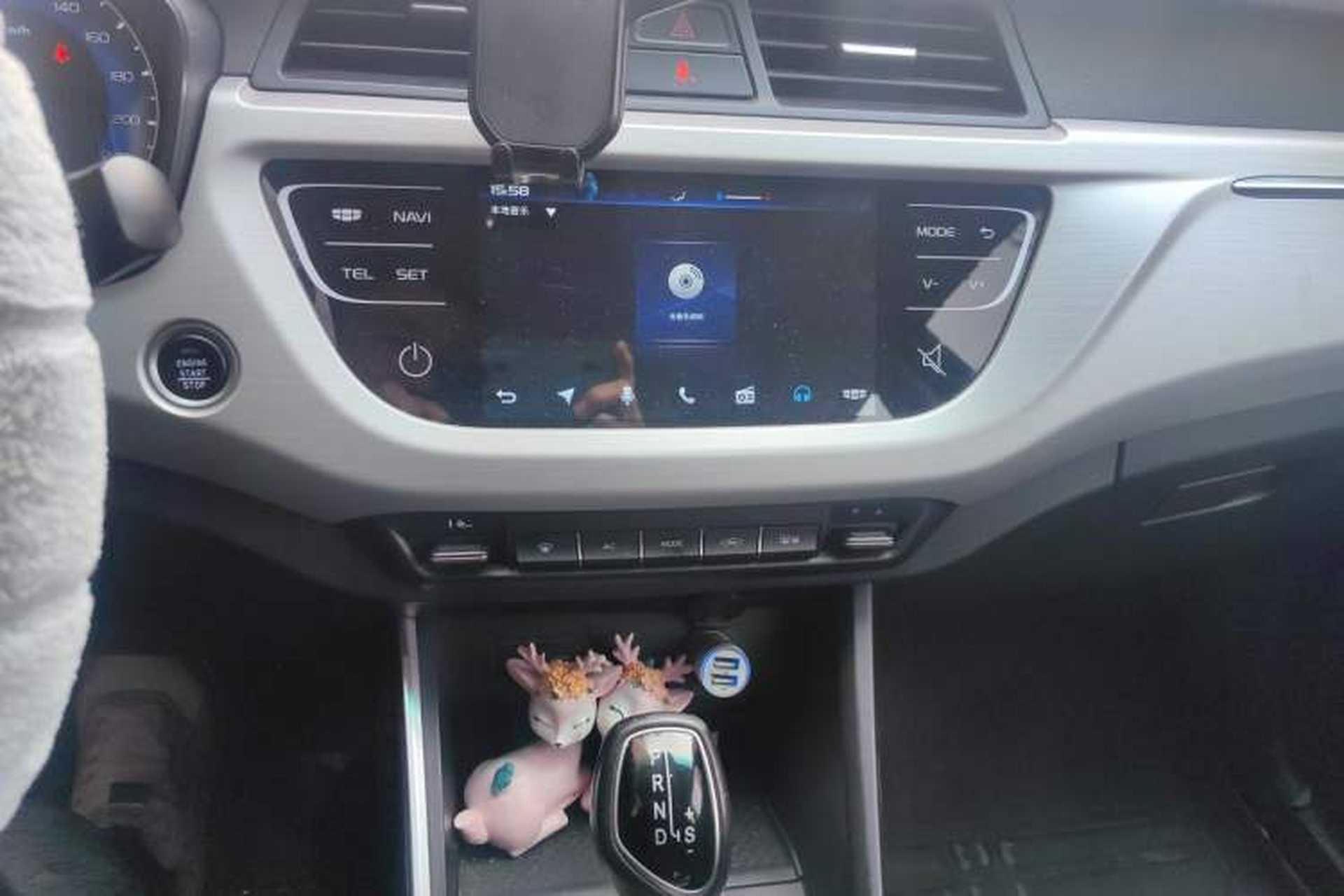 Used Geely Auto Vision X3 2020 1.5L CVT Luxury Model Audio And AC Panel