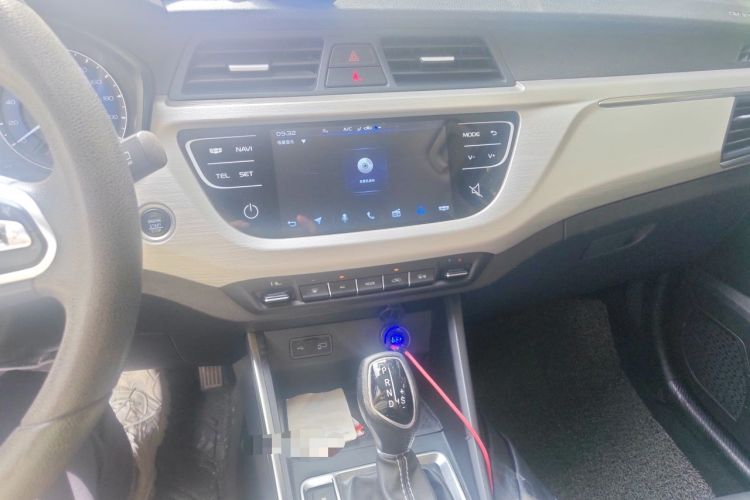 Used Geely Auto Vision X3 2020 1.5L CVT Elite Edition Audio And AC Panel