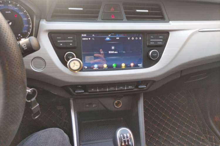 Used Geely Auto Vision X3 2020 1.5L Manual Elite Edition Audio And AC Panel