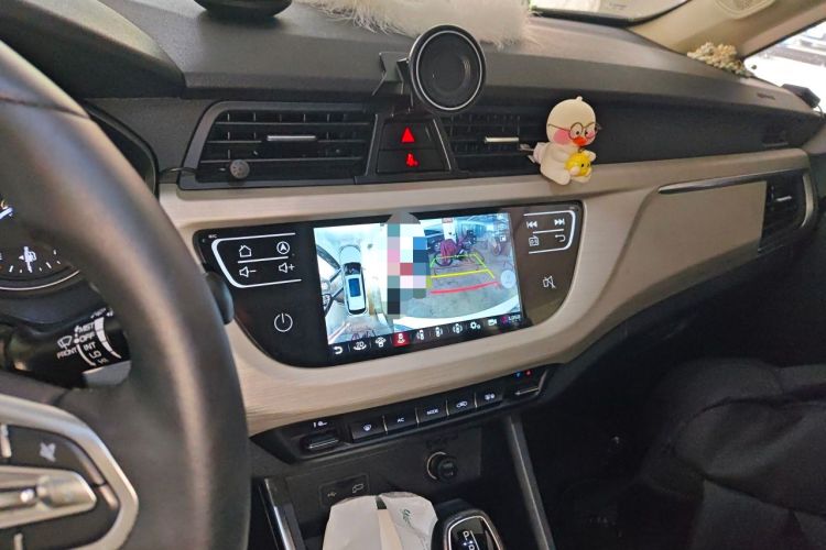 Used Geely Auto Vision X3 2020 1.5L CVT Luxury Model Audio And AC Panel