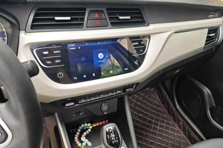 Used Geely Auto Vision X3 2020 1.5L CVT Luxury Model Audio And AC Panel