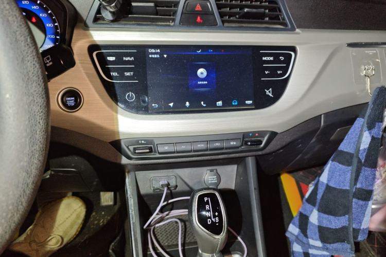 Used Geely Auto Vision X3 2020 1.5L CVT Luxury Model Audio And AC Panel