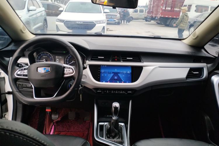 Used Geely Auto Vision X3 2020 1.5L Manual Elite Edition Center Console